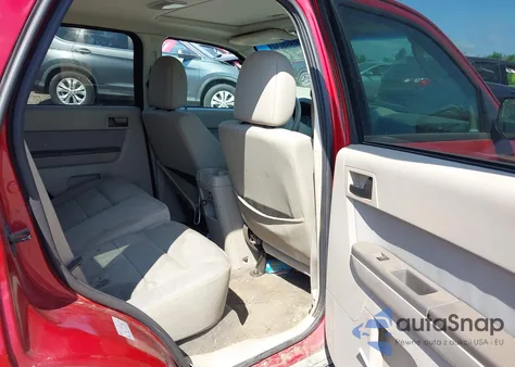 2011 Ford Escape Xlt from USA, damaged, VIN 1FMCU0D75BKA42708